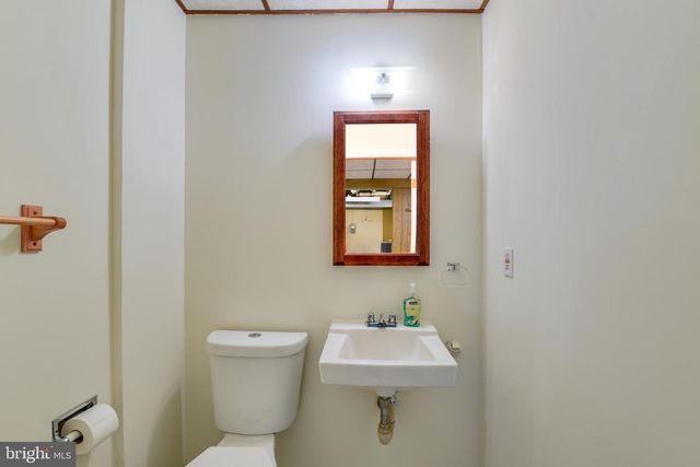 2407 PERRING WOODS RD, Parkville, MD 21234