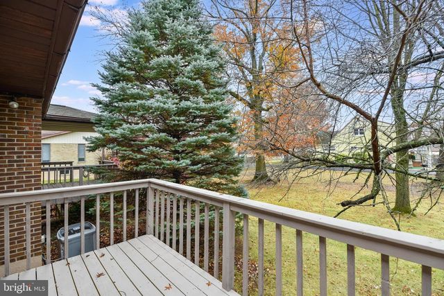 2407 PERRING WOODS RD, Parkville, MD 21234