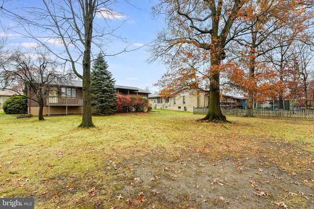 2407 PERRING WOODS RD, Parkville, MD 21234