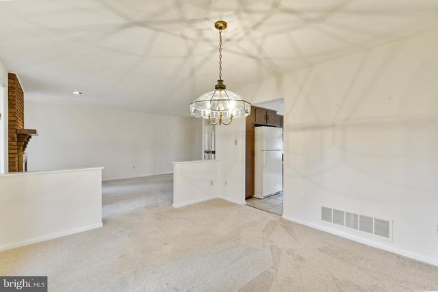 2407 PERRING WOODS RD, Parkville, MD 21234