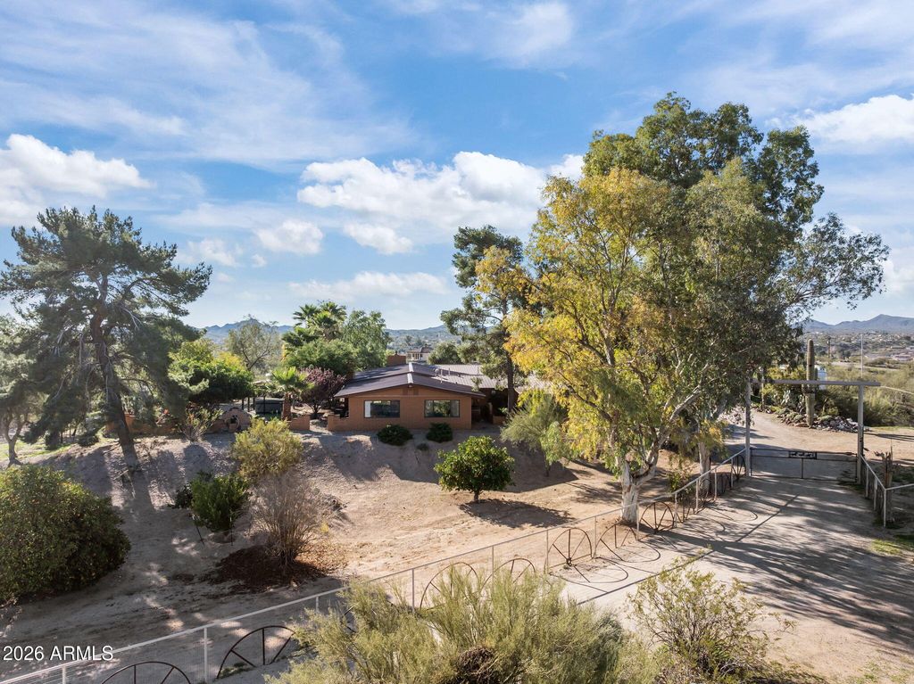 1349 North Forty --, Wickenburg, AZ 85390 — photo 2