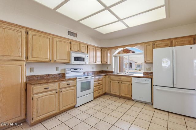 7833 E Nopal Avenue, Mesa, AZ 85209