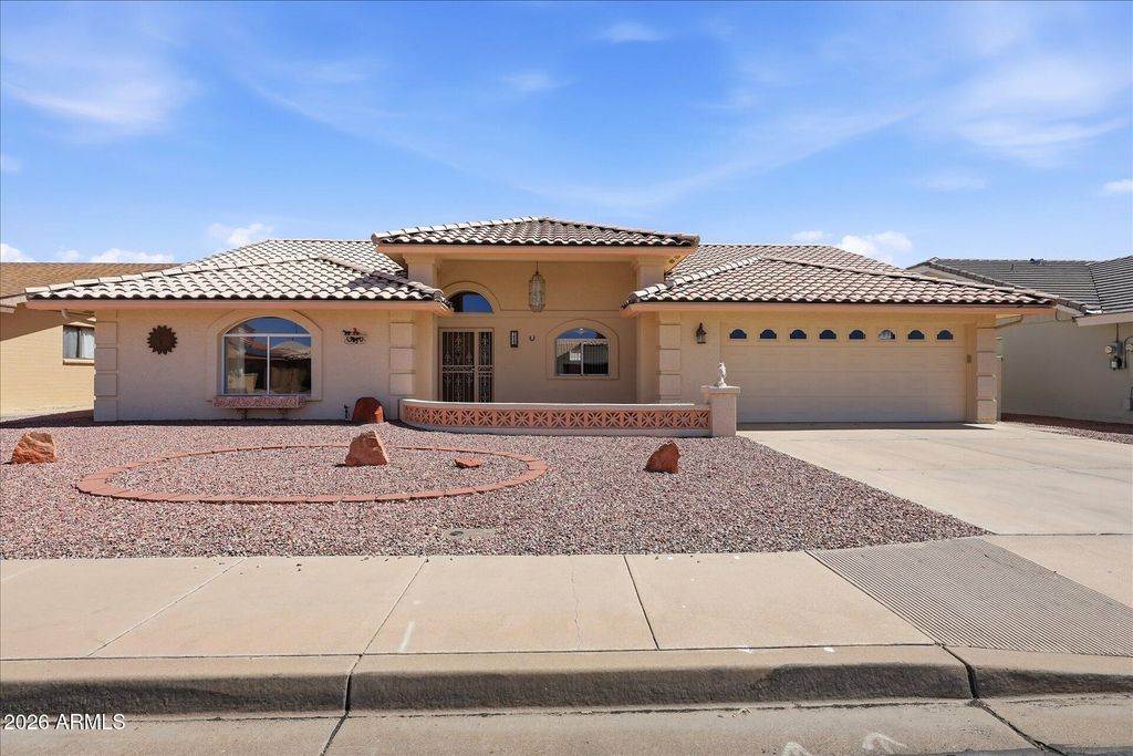 7833 E Nopal Avenue, Mesa, AZ 85209