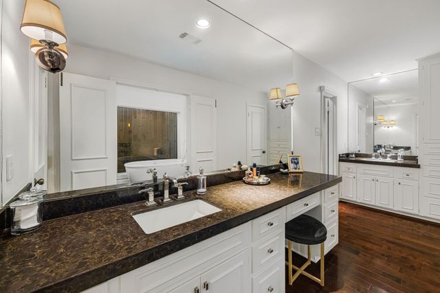 323 Vanderpool Lane, Houston, TX 77024