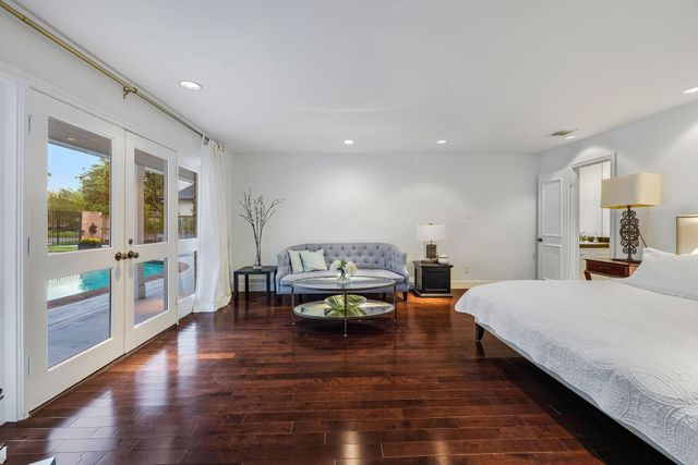 323 Vanderpool Lane, Houston, TX 77024