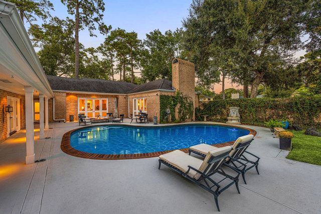 323 Vanderpool Lane, Houston, TX 77024