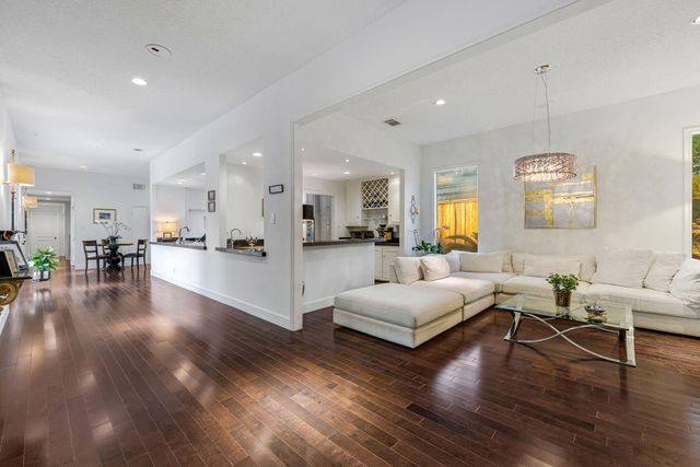 323 Vanderpool Lane, Houston, TX 77024