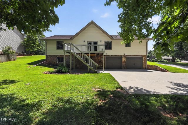 1203 Fredericksburg Drive, Johnson City, TN 37604