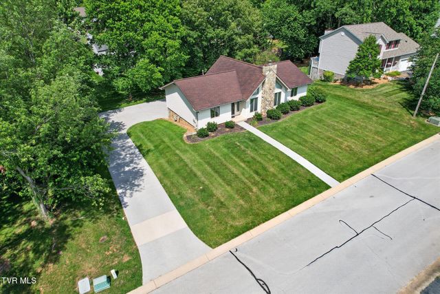 1203 Fredericksburg Drive, Johnson City, TN 37604
