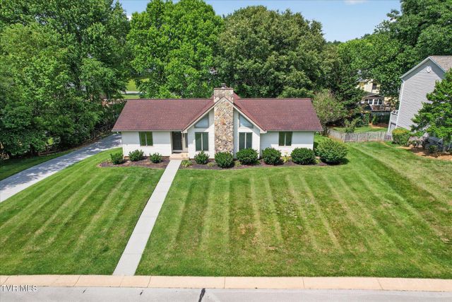 1203 Fredericksburg Drive, Johnson City, TN 37604