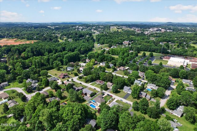 1203 Fredericksburg Drive, Johnson City, TN 37604