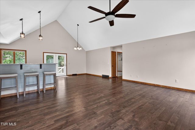 1203 Fredericksburg Drive, Johnson City, TN 37604