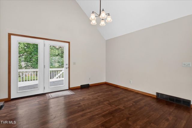 1203 Fredericksburg Drive, Johnson City, TN 37604