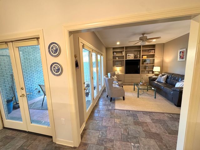 10 Tealwood Street, Shreveport, LA 71104