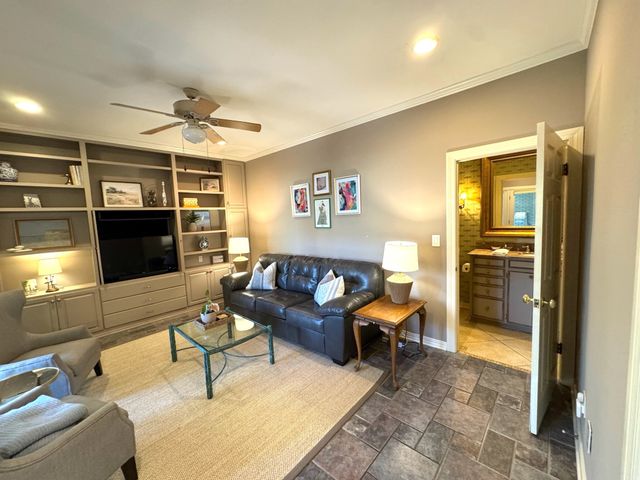 10 Tealwood Street, Shreveport, LA 71104