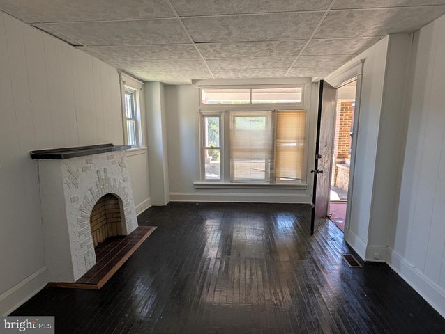 3300 BRIGHTON ST, Baltimore, MD 21216