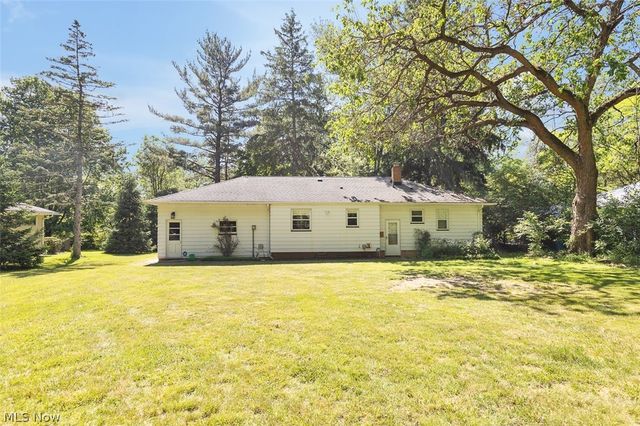 7761 Big Creek Pky, Middleburg Heights, OH 44130