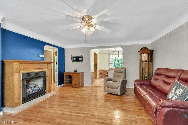 7761 Big Creek Pky, Middleburg Heights, OH 44130