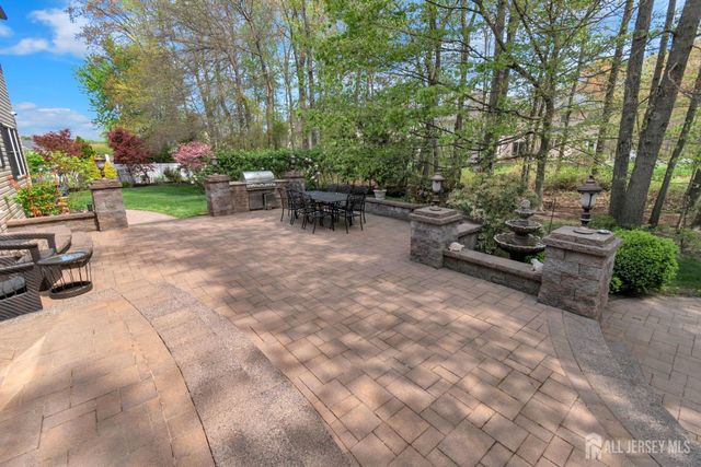 23 Yellowstone Drive, Old Bridge, NJ 08857