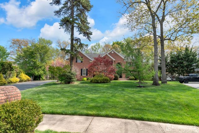 23 Yellowstone Drive, Old Bridge, NJ 08857