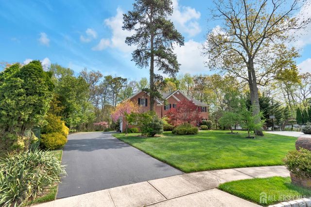23 Yellowstone Drive, Old Bridge, NJ 08857