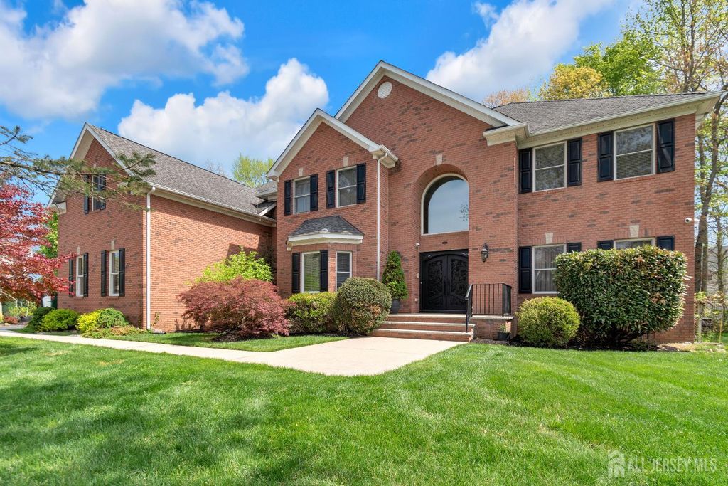 23 Yellowstone Drive, Old Bridge, NJ 08857