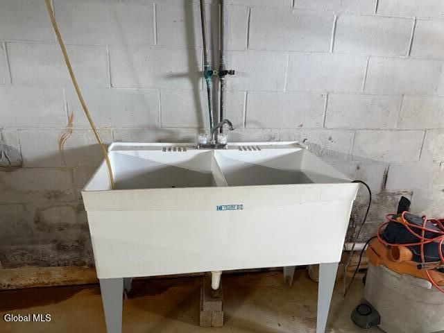 2743 W Lydius Street, Guilderland, NY 12306