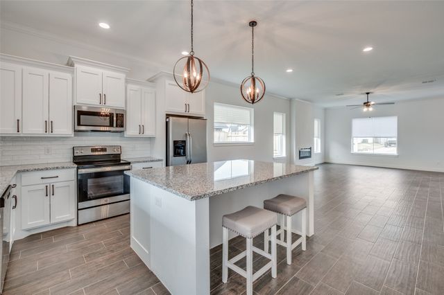 4017 Gallivant Drive, Granbury, TX 76049