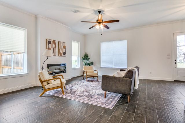 4017 Gallivant Drive, Granbury, TX 76049