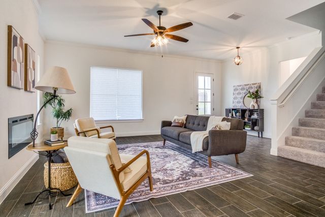 4017 Gallivant Drive, Granbury, TX 76049