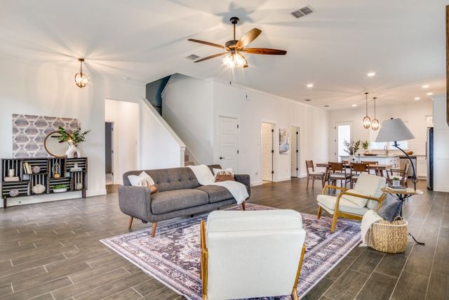 4017 Gallivant Drive, Granbury, TX 76049