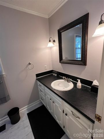 1426 Alf Hoover Road, Vale, NC 28168