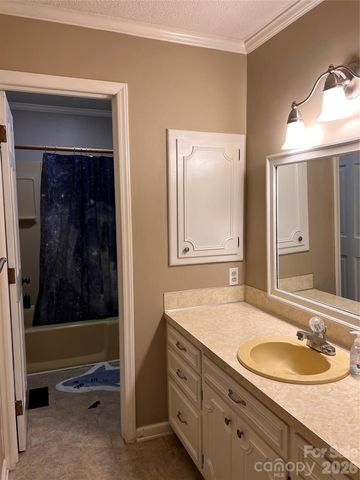 1426 Alf Hoover Road, Vale, NC 28168