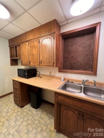1426 Alf Hoover Road, Vale, NC 28168