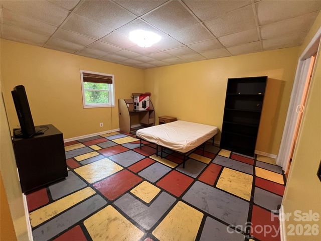 1426 Alf Hoover Road, Vale, NC 28168