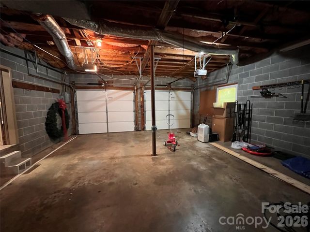 1426 Alf Hoover Road, Vale, NC 28168