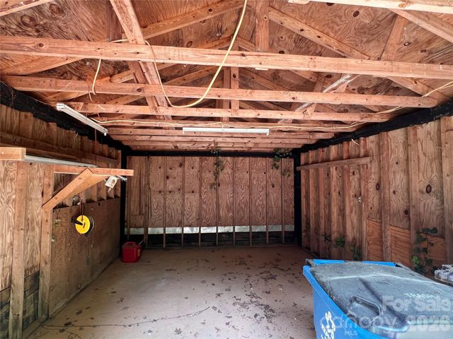1426 Alf Hoover Road, Vale, NC 28168