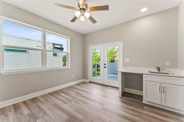 809 W LINEBAUGH AVENUE 5B, Tampa, FL 33612