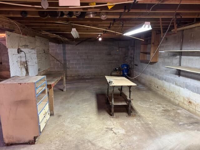 3776 Hendee Road, Jackson, MI 49201