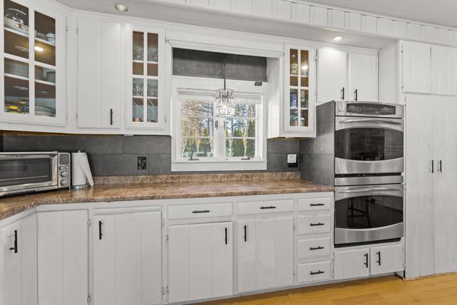 29-31 Walkeys Road, Windham, NH 03087