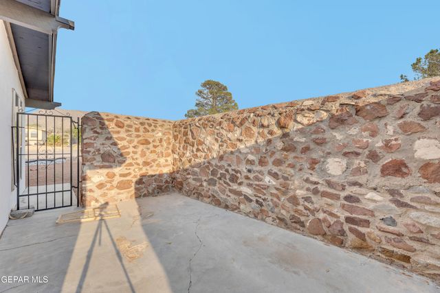 6637 MARIPOSA Drive, El Paso, TX 79912