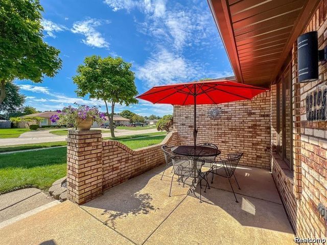 39185 Ceceil Drive, Clinton Charter Township, MI 48038