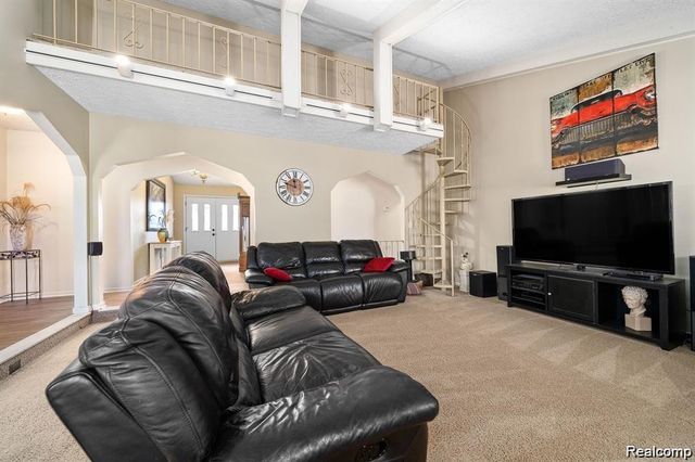 39185 Ceceil Drive, Clinton Charter Township, MI 48038