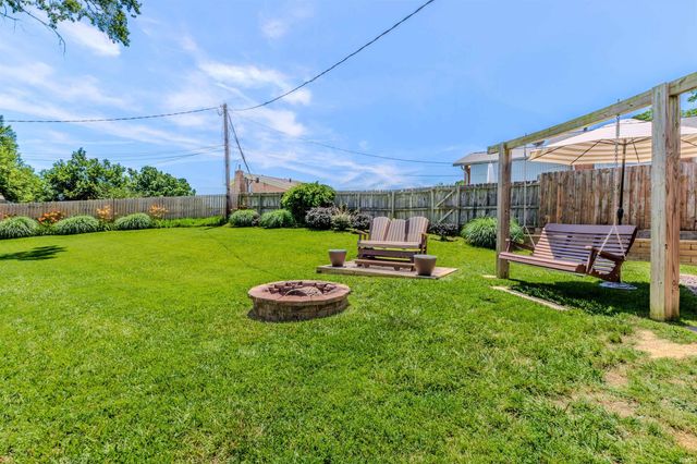 5807 Twickingham Drive, Evansville, IN 47711