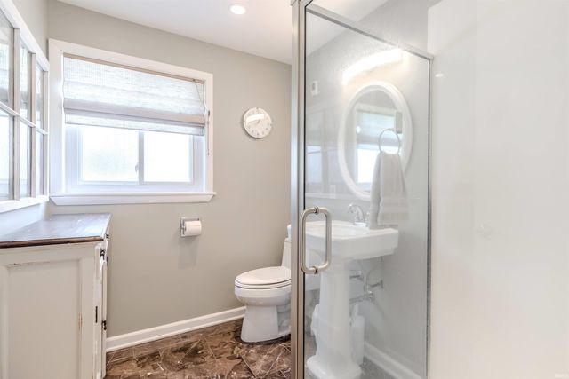 5807 Twickingham Drive, Evansville, IN 47711