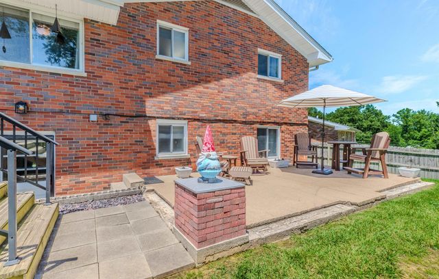 5807 Twickingham Drive, Evansville, IN 47711