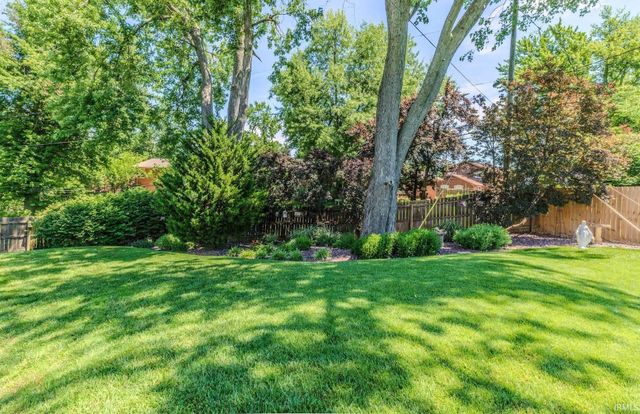 5807 Twickingham Drive, Evansville, IN 47711