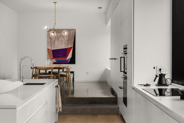 1143 Battery Ln, Nashville, TN 37220