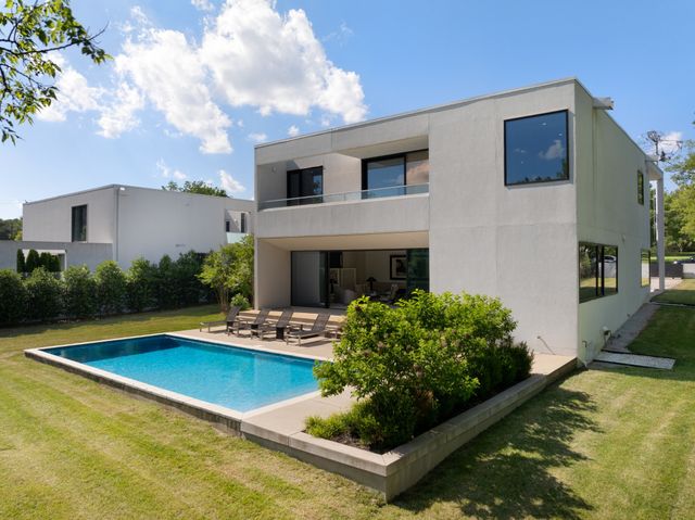 1143 Battery Ln, Nashville, TN 37220