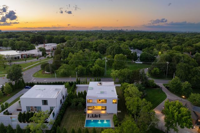 1143 Battery Ln, Nashville, TN 37220